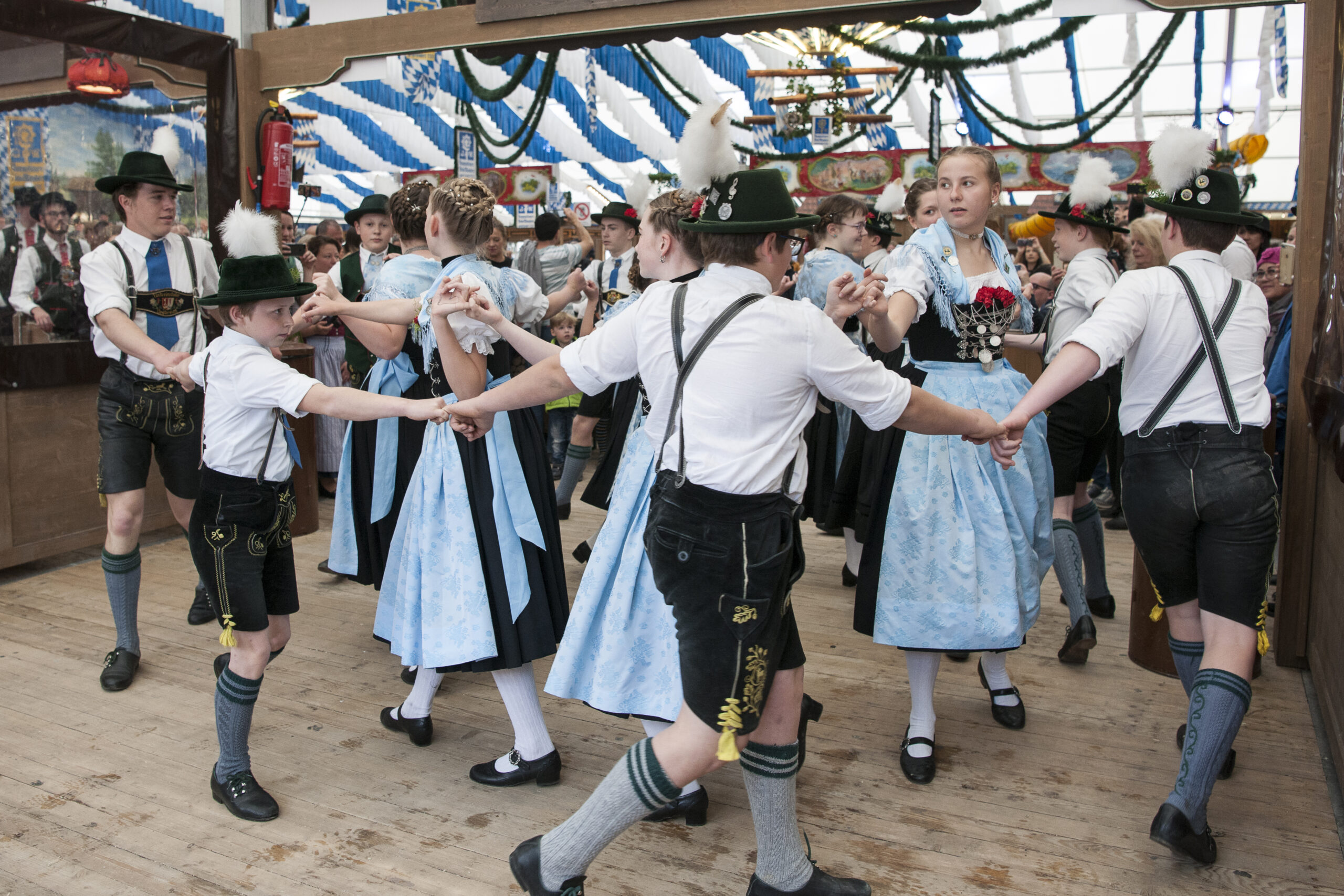 Brauchtumsauftritte in der Festhalle Bayernland
