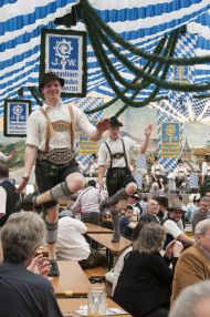 Stimmung im Festzelt